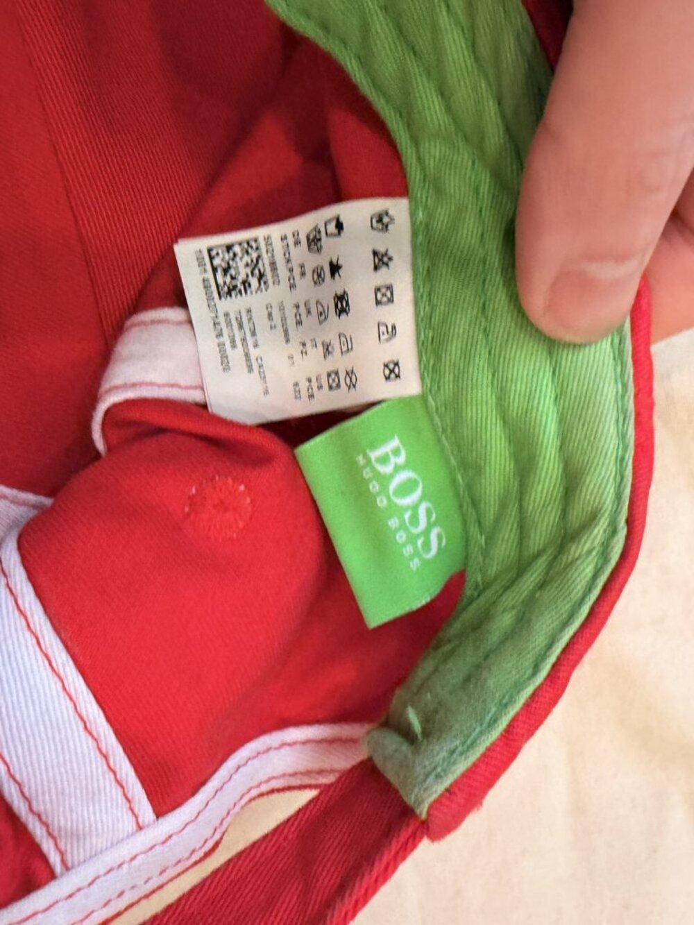 Hugo Boss Red Embroidered Logo Baseball Cap - Picture 2 of 2